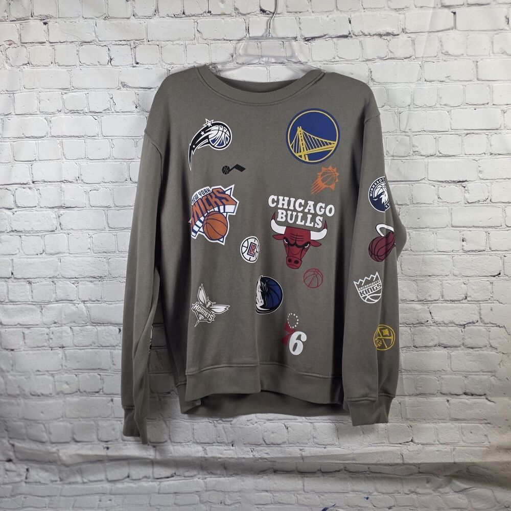 NBA Men's Large Khaki Game Crew Sweatshirt
